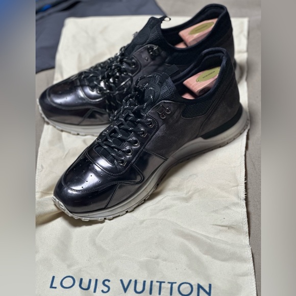 Louis Vuitton Black/Grey Patent Leather And Suede Runner Sneakers Size 45 US 12 - Picture 3 of 3